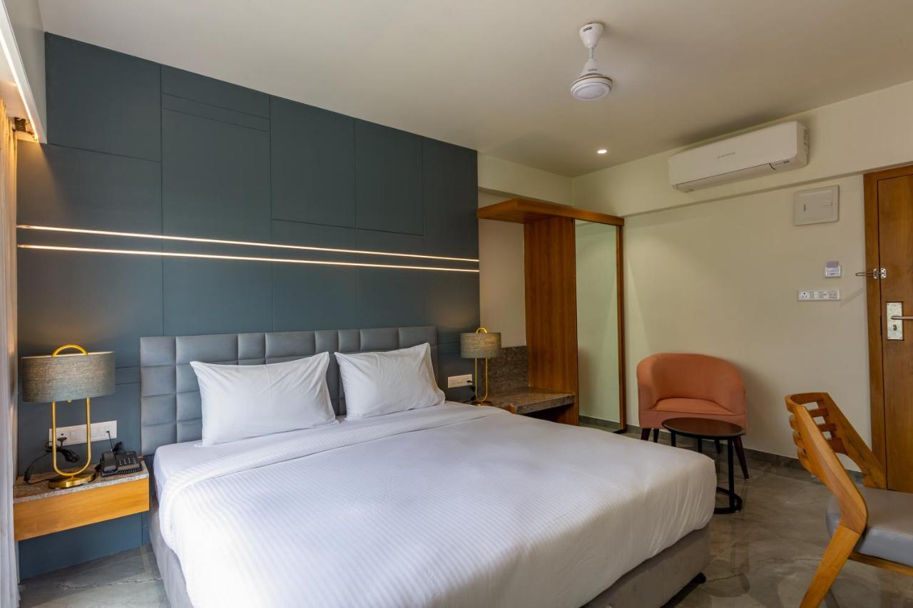 Hotel Nalanda Ahmedabad Exterior foto