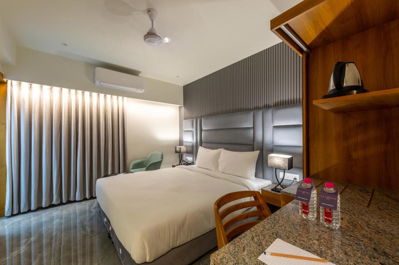 Hotel Nalanda Ahmedabad Exterior foto